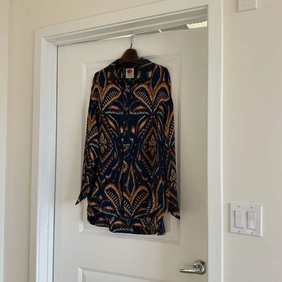 Farm Rio Blue Pineapple Ikat Shirt - Picture 6 of 10